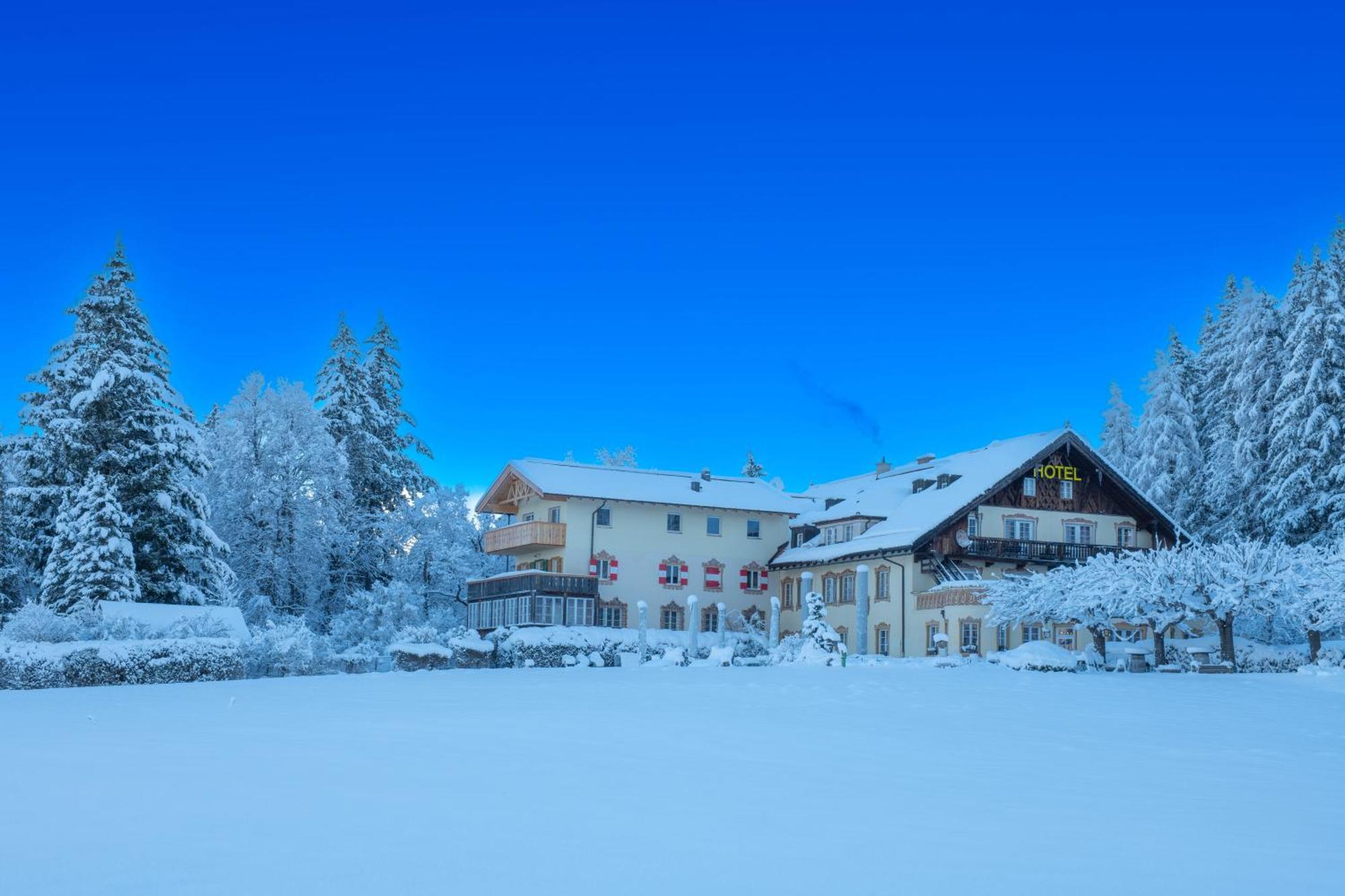Hotel Restaurant Gruenwalderhof Patsch Екстериор снимка